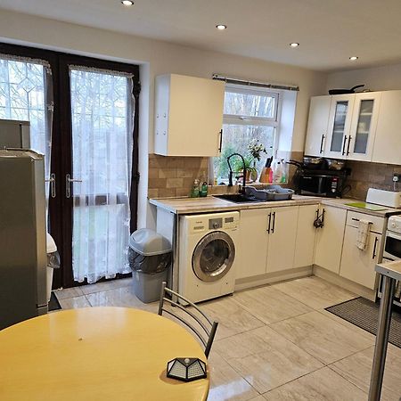 Monyhull Homestay - Near City Centre Kingsheath Nia Nec Bhx Бирмингем Экстерьер фото