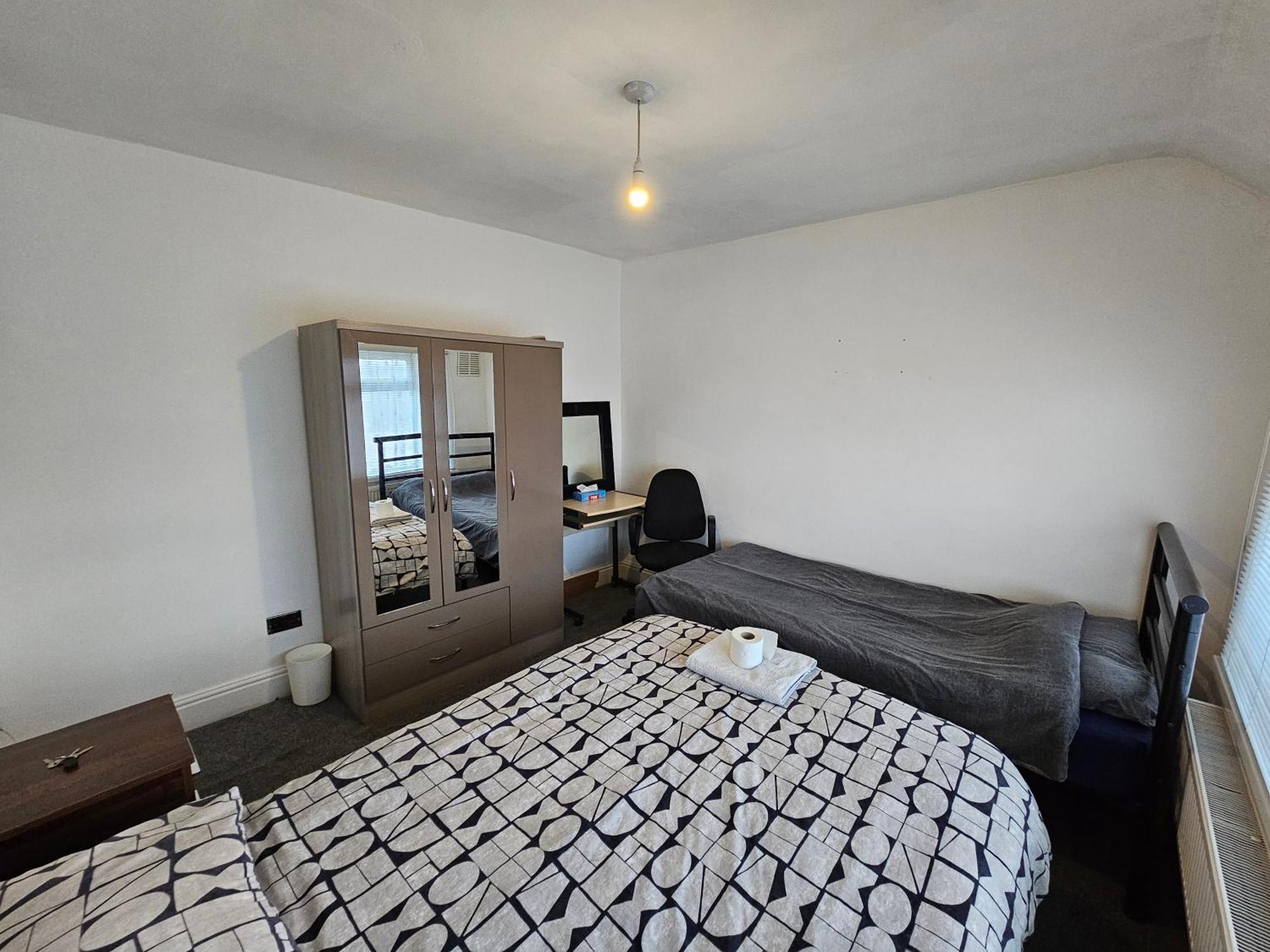 Monyhull Homestay - Near City Centre Kingsheath Nia Nec Bhx Бирмингем Экстерьер фото