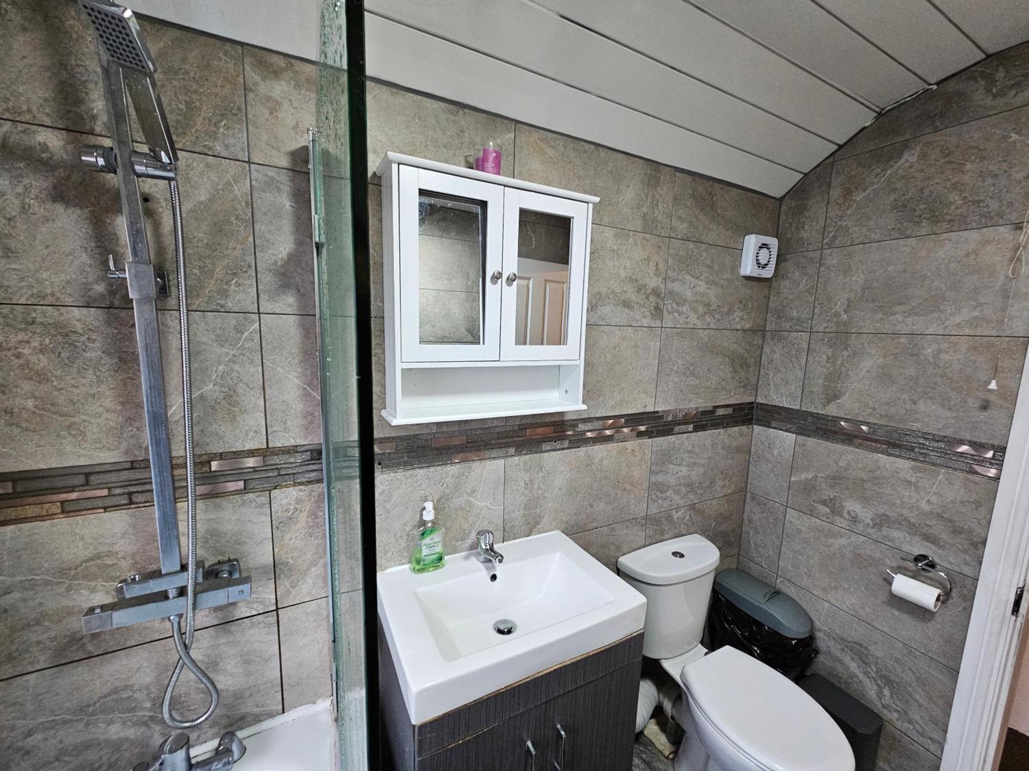 Monyhull Homestay - Near City Centre Kingsheath Nia Nec Bhx Бирмингем Экстерьер фото